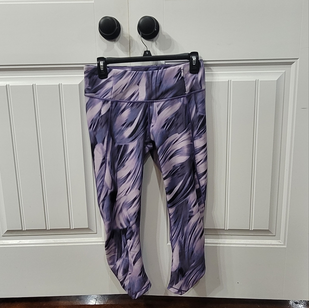 Athletic Capri Leggings